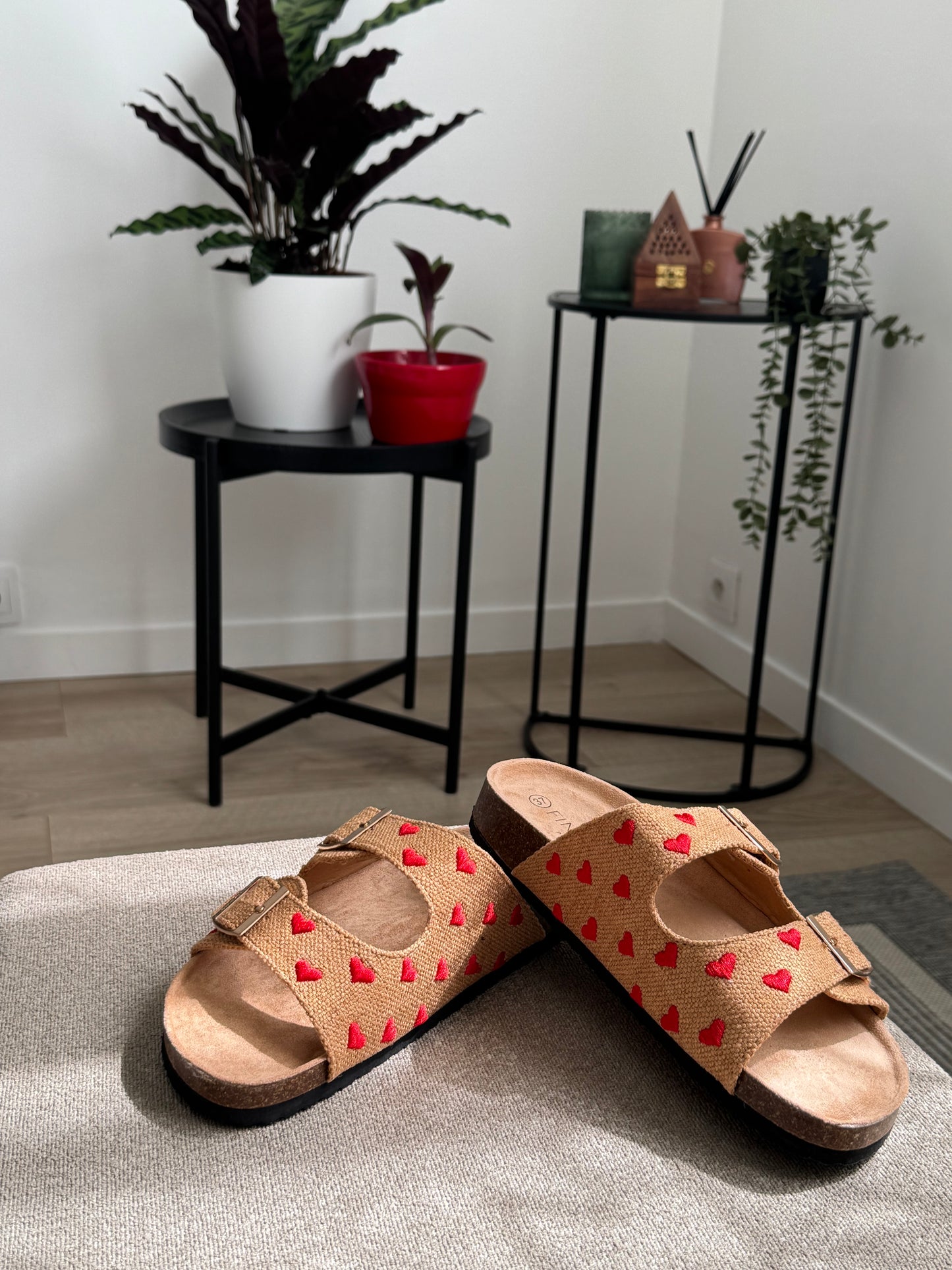 Magnifique mules avec des motifs ❤️