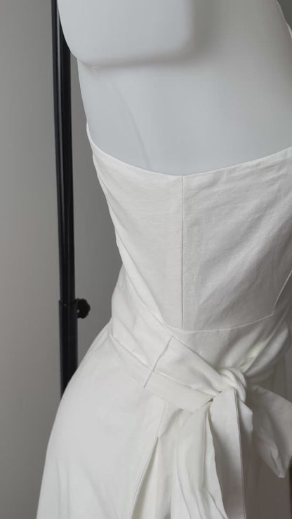 Robe mi-longue design asymétrique